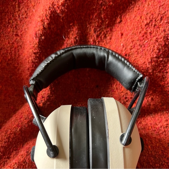 Filson X Pro Ears Gold II 26 Hearing Protection | Made in USA - Picture 8 of 10